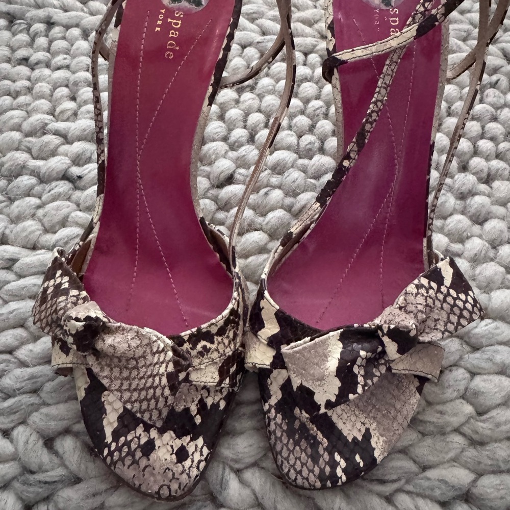 Kate Spade Black and Cream Snakeskin Heels